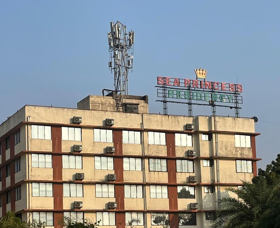 Namaste Nirvana Appartments Daman Exterior foto
