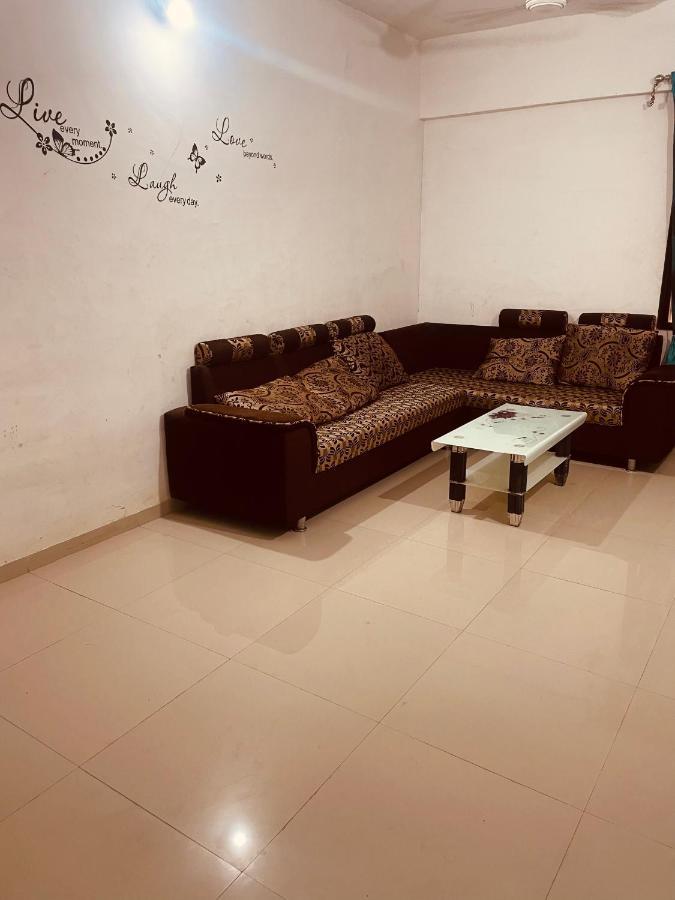 Namaste Nirvana Appartments Daman Exterior foto