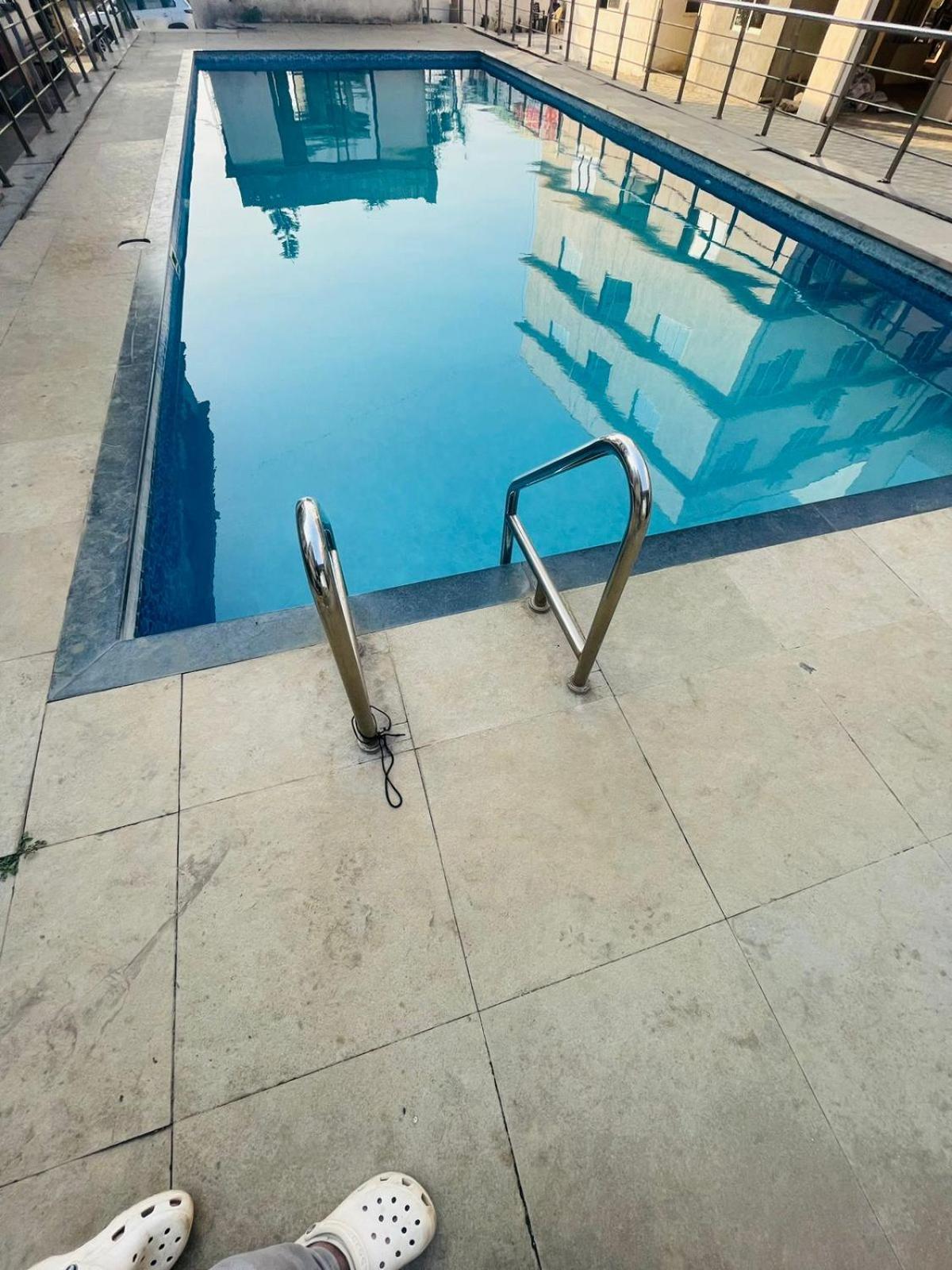 Namaste Nirvana Appartments Daman Exterior foto